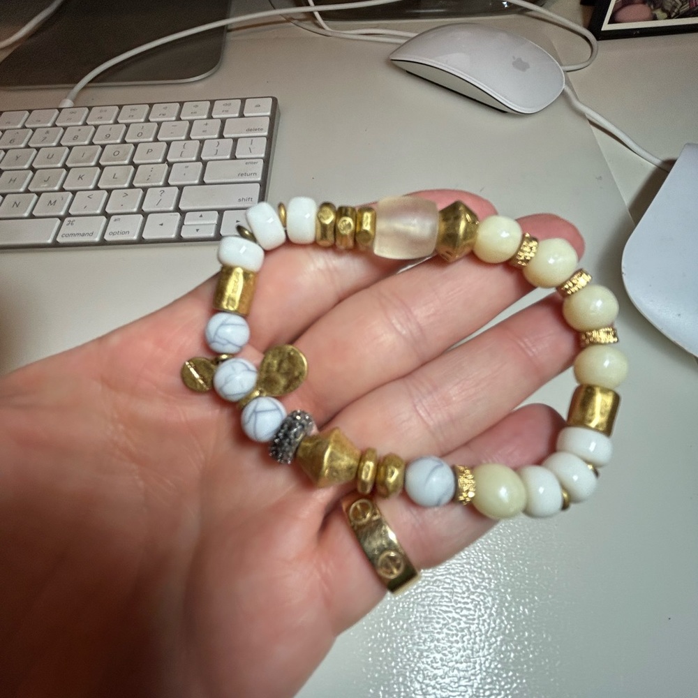 Stella & Dot Mixed Stone/Gold Bracelet